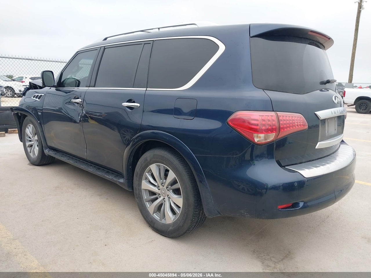 2015 INFINITI QX80   · 3/11