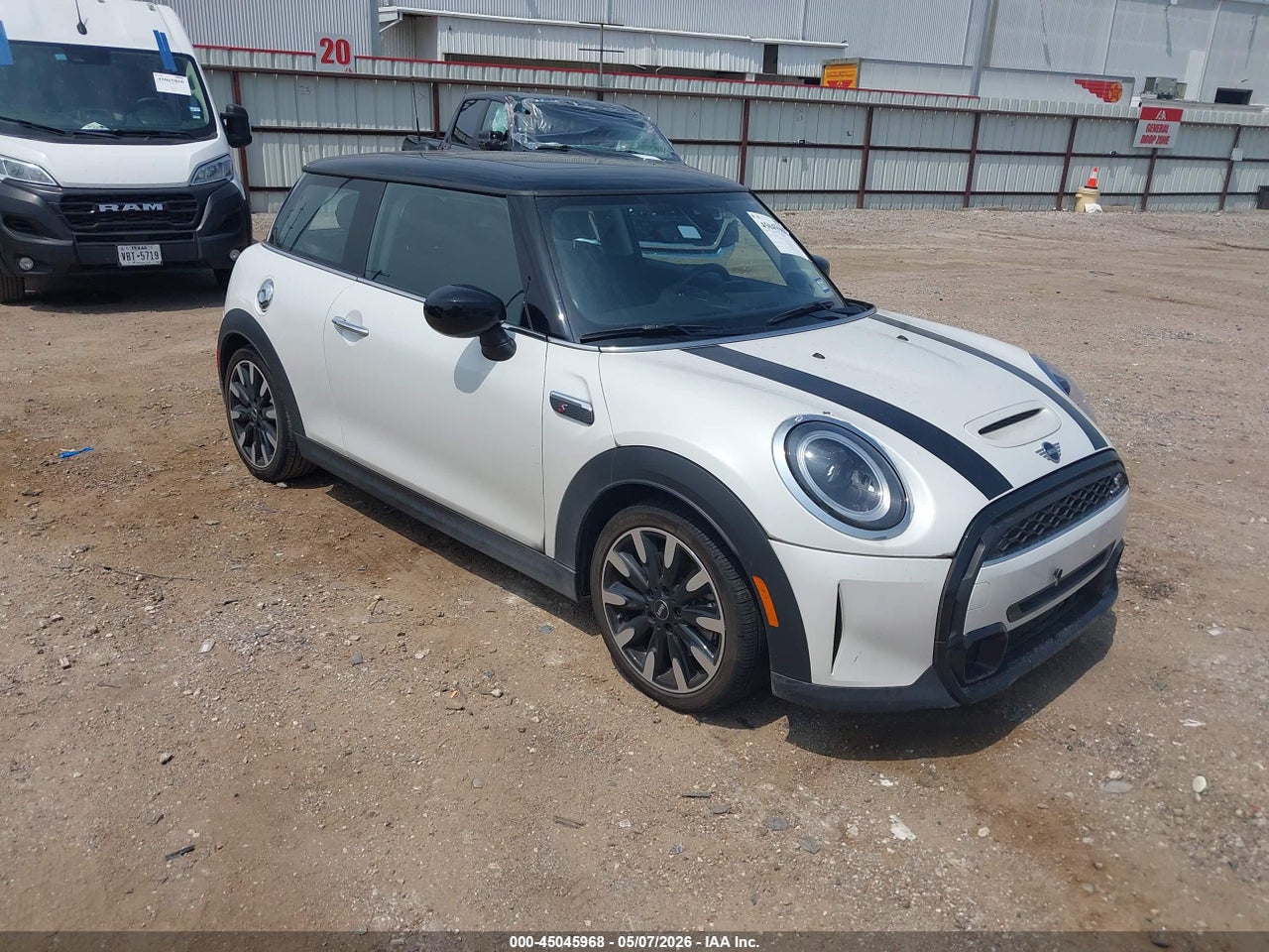 WMW53DH04R2****** · 2024 MINI HARDTOP COOPER S