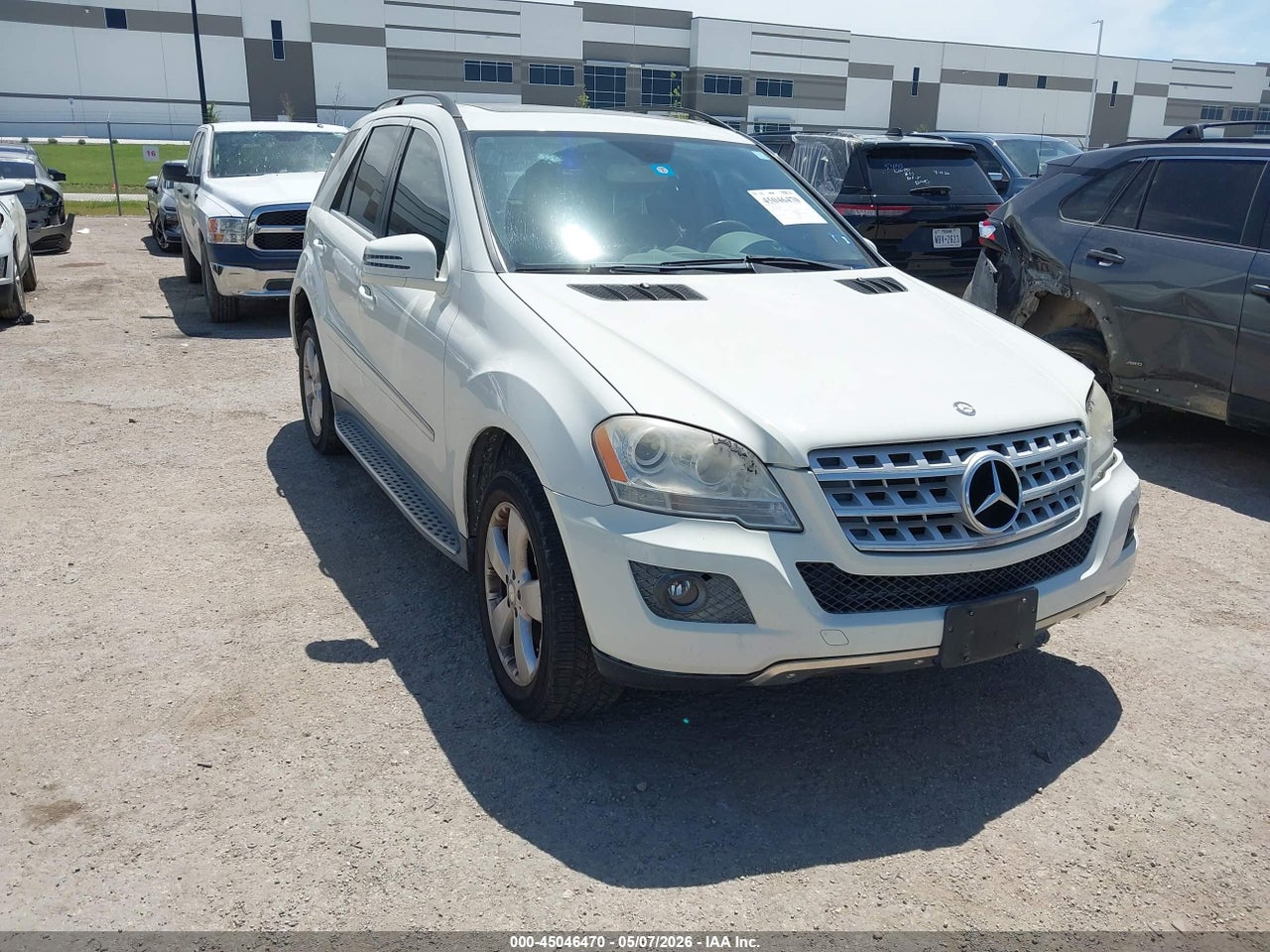 4JGBB5GB8BA****** · 2011 MERCEDES-BENZ ML 350