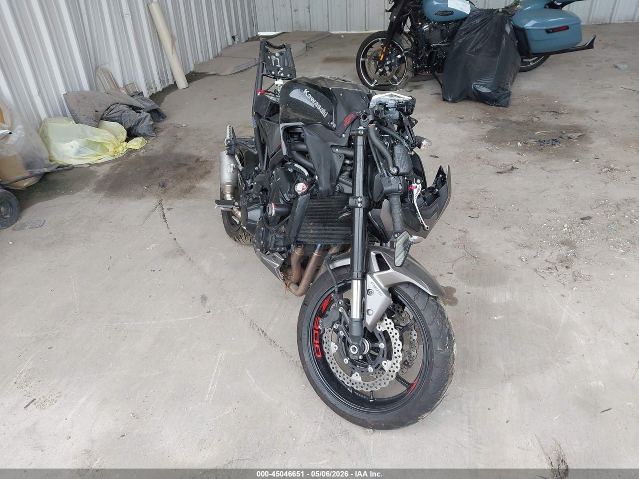 ML5ZRDF16PD****** · 2023 KAWASAKI ZR900 F