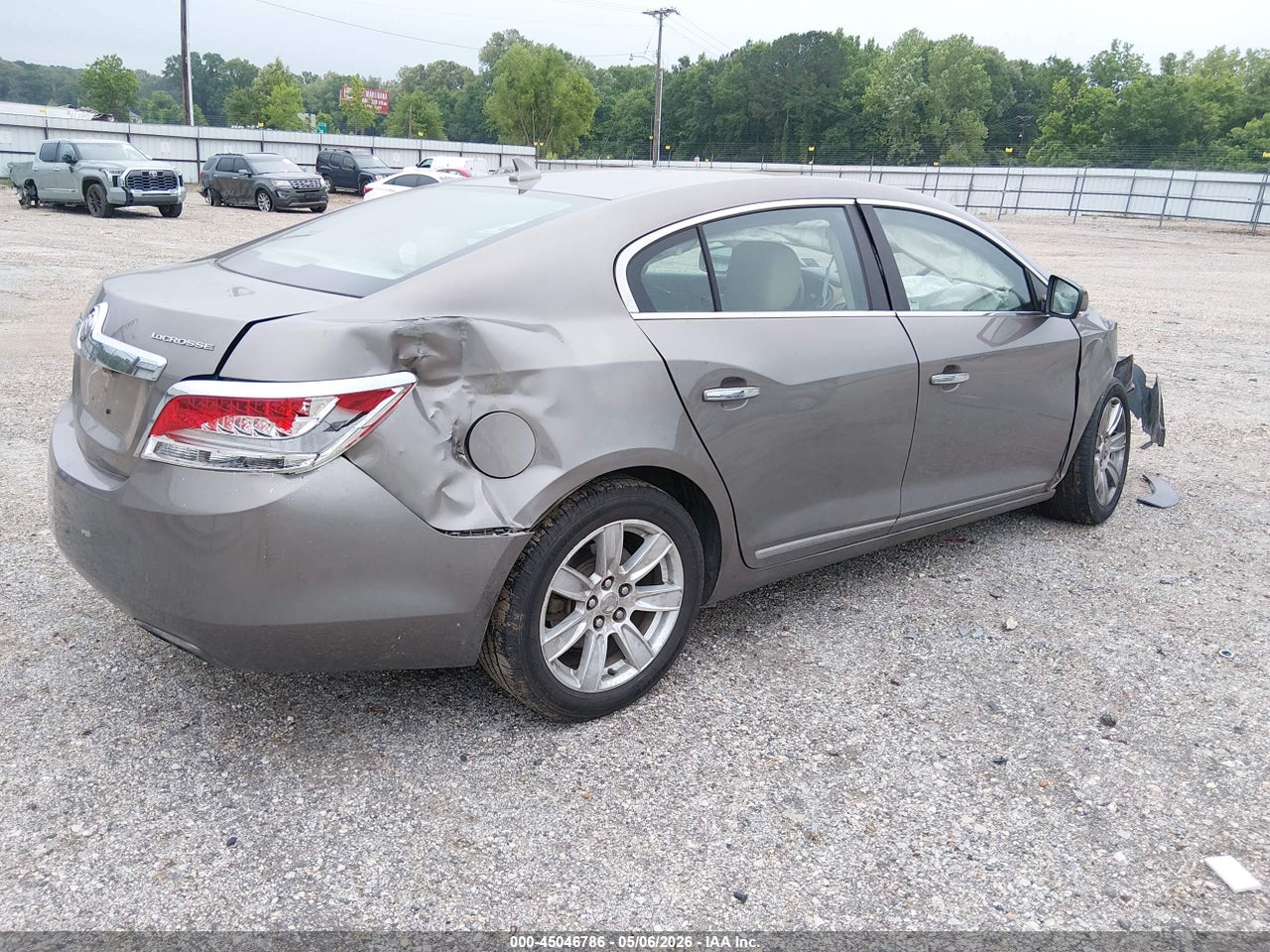 2012 BUICK LACROSSE LEATHER GROUP · 4/10