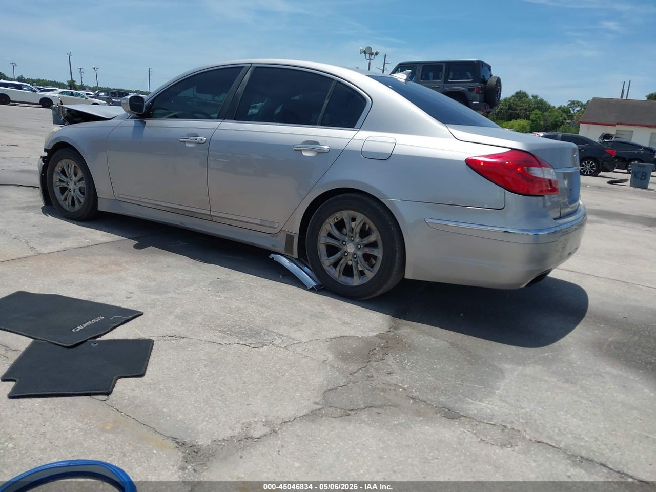 2013 HYUNDAI GENESIS 3.8 · 3/11