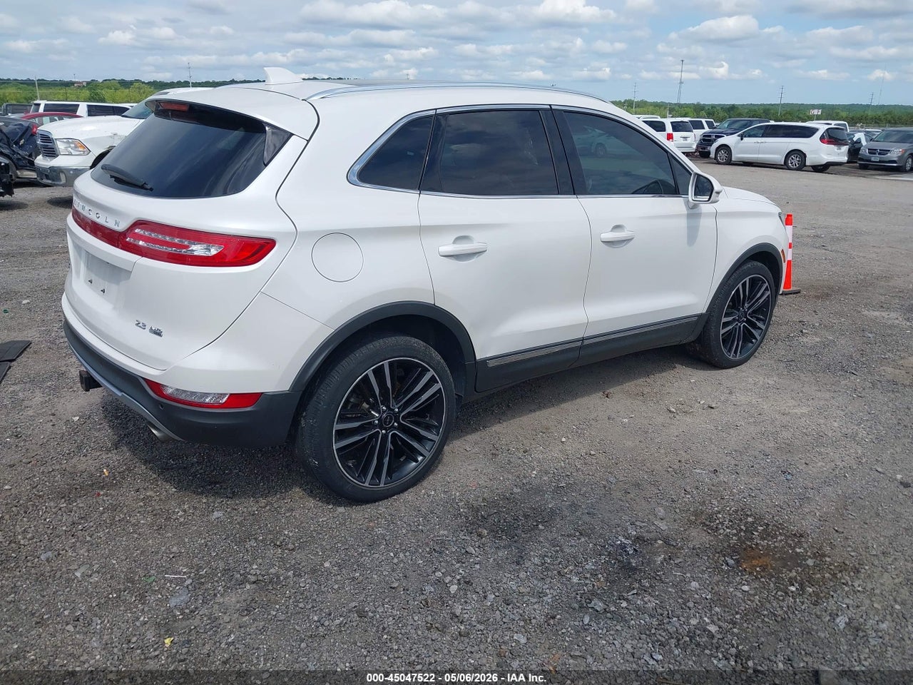 2017 LINCOLN MKC BLACK LABEL · 4/11
