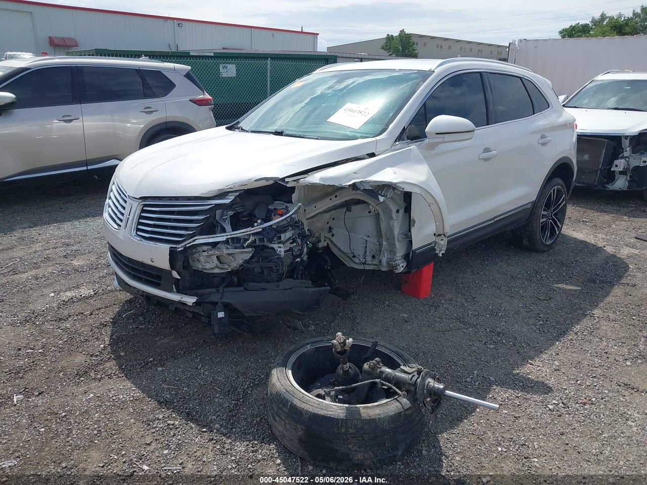 2017 LINCOLN MKC BLACK LABEL · 2/11