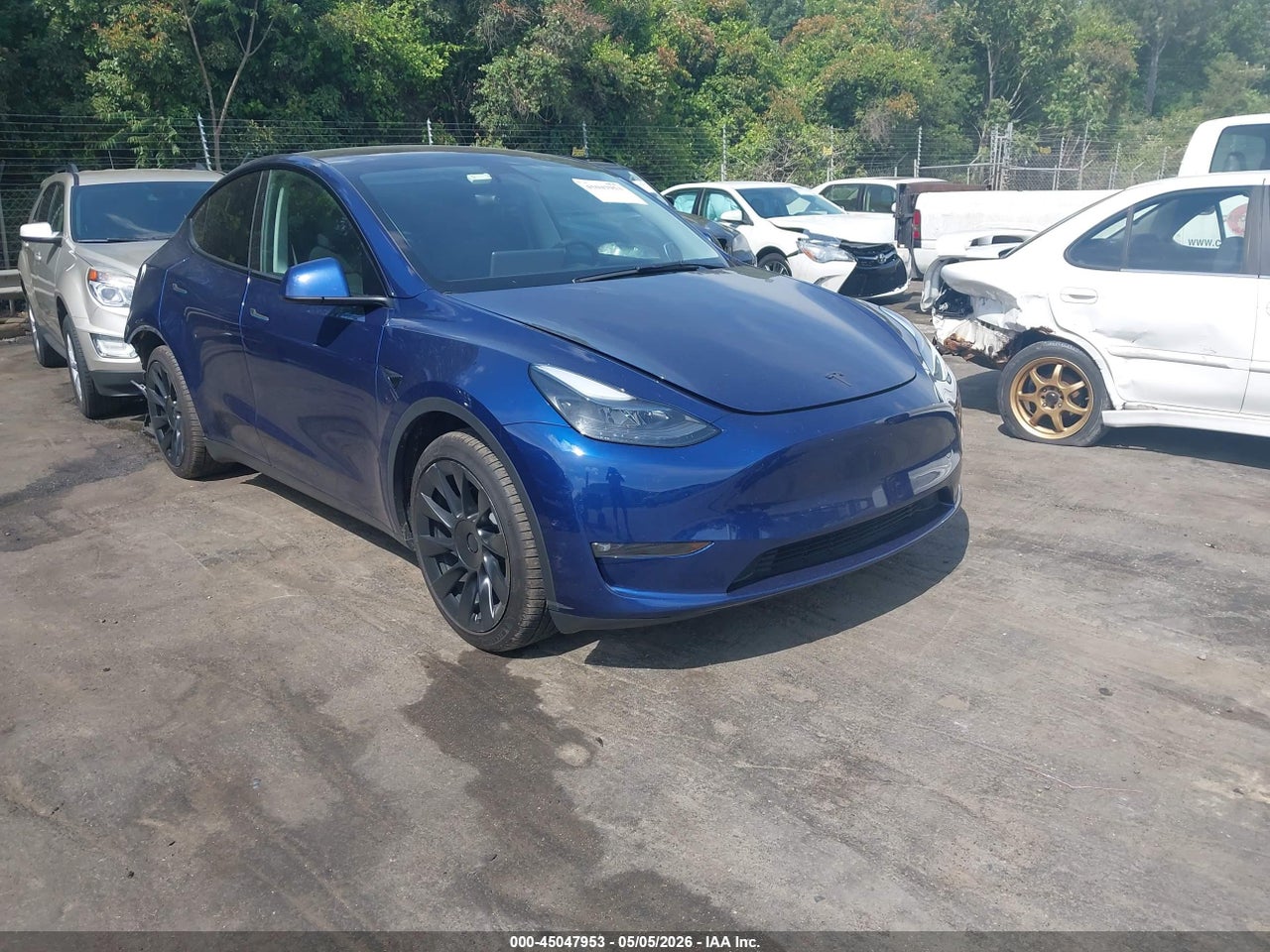 7SAYGAEE7PF****** · 2023 TESLA MODEL Y AWD/LONG RANGE DUAL MOTOR ALL-WHEEL DRIVE