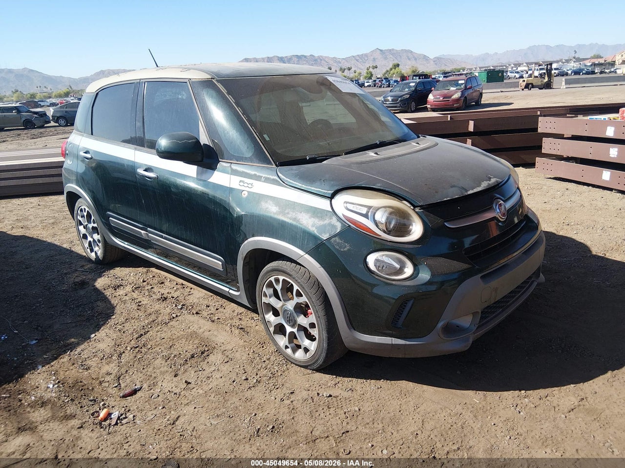 ZFBCFADH3EZ****** · 2014 FIAT 500L TREKKING