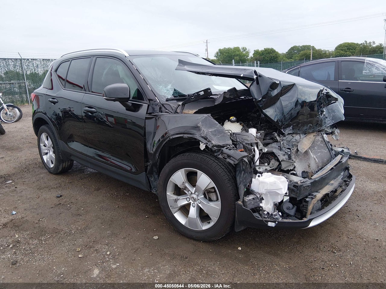 YV4AC2HK3N2****** · 2022 VOLVO XC40 T4 MOMENTUM