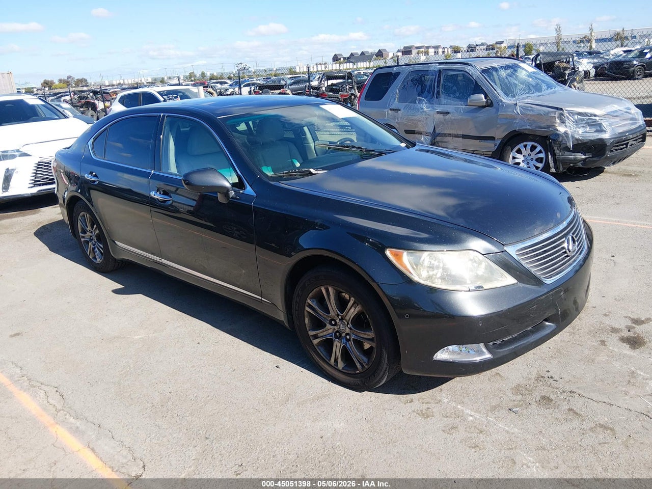 JTHGL46F485****** · 2008 LEXUS LS 460 L