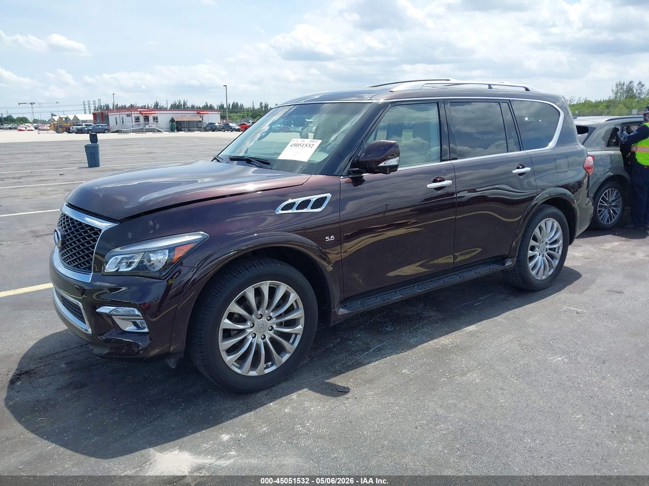 2015 INFINITI QX80 · 2/11
