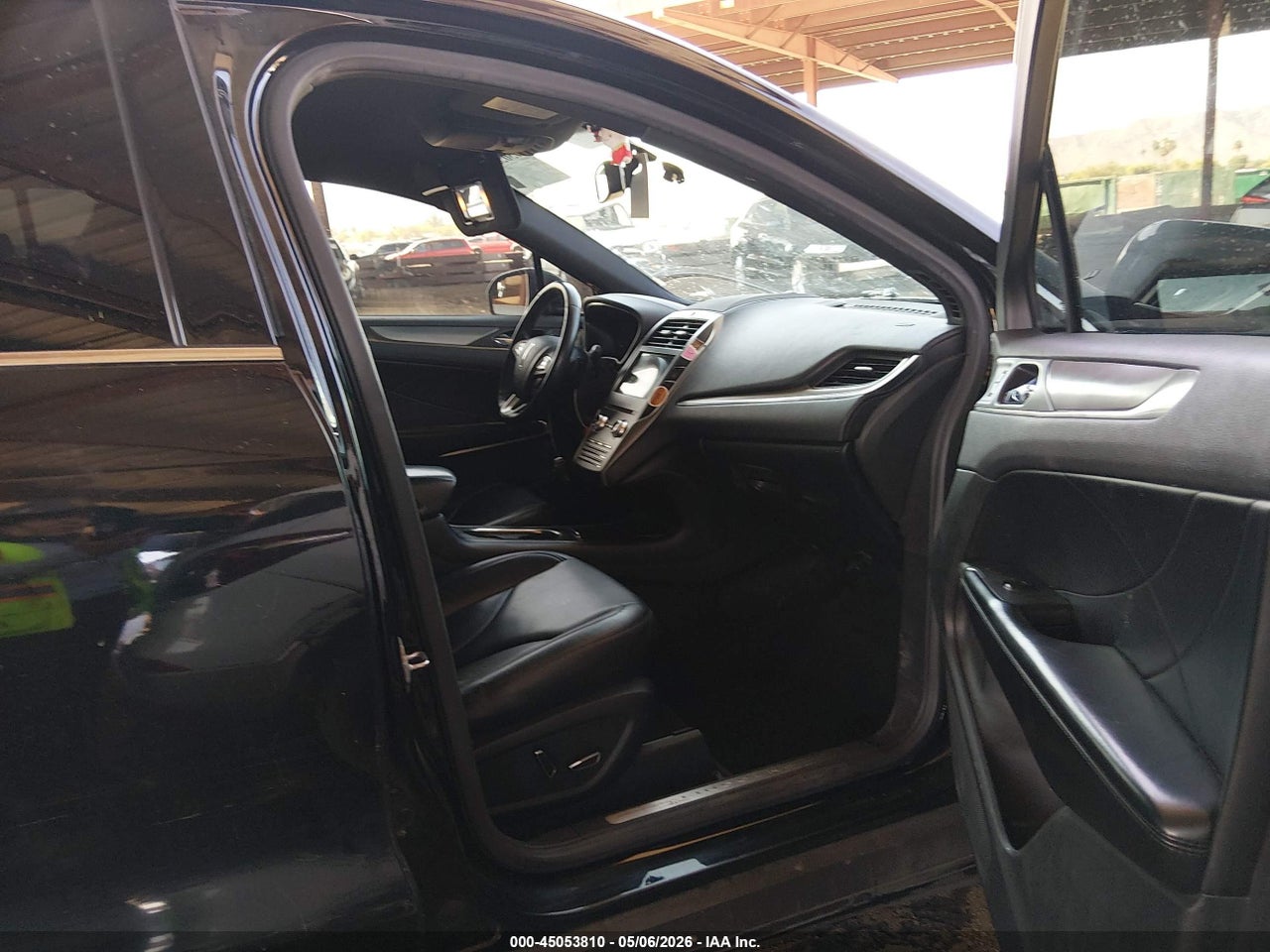 2016 LINCOLN MKC PREMIER · 5/11