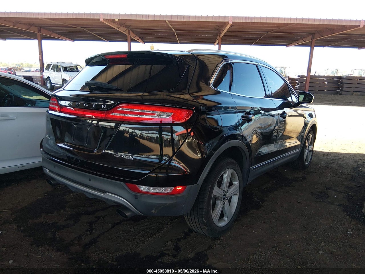 2016 LINCOLN MKC PREMIER · 4/11