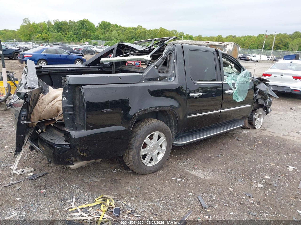 2011 CADILLAC ESCALADE EXT STANDARD · 4/11