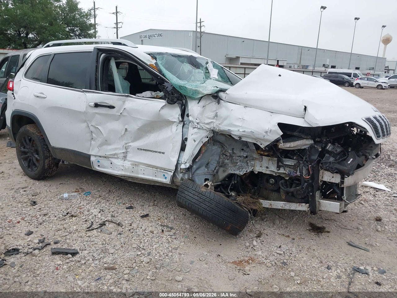 1C4PJLCX5KD****** · 2019 JEEP CHEROKEE LATITUDE FWD