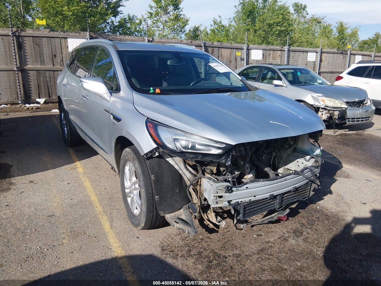 5GAERBKW5JJ****** · 2018 BUICK ENCLAVE ESSENCE