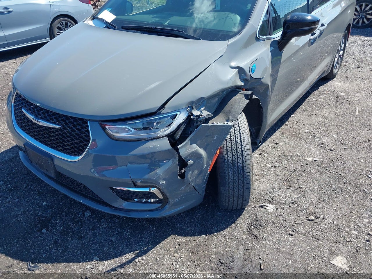 2025 CHRYSLER PACIFICA HYBRID SELECT · 6/11