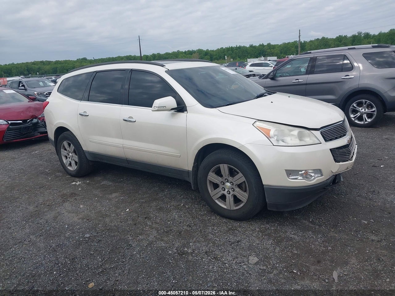 1GNKVJED0BJ****** · 2011 CHEVROLET TRAVERSE 2LT