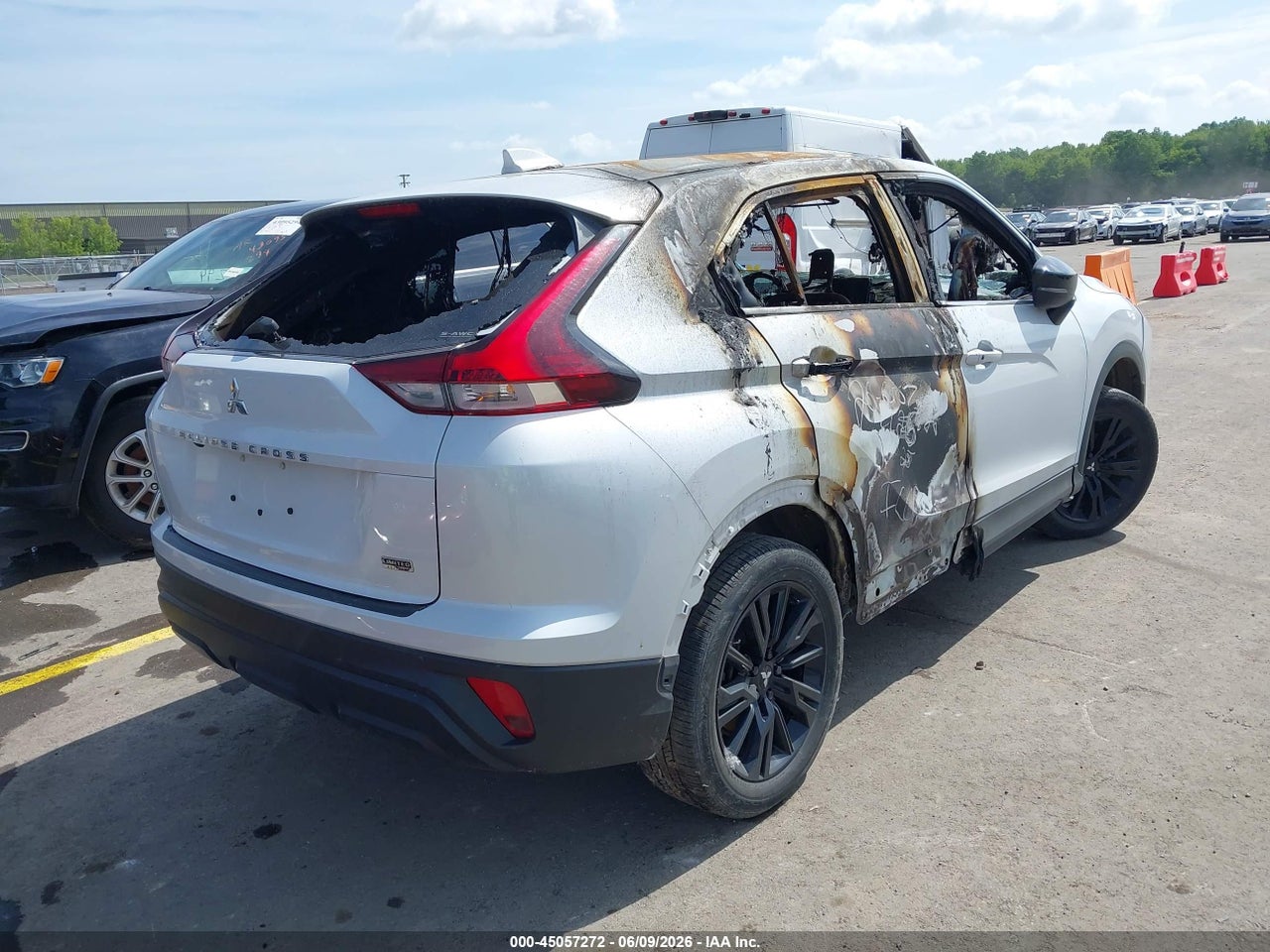 2024 MITSUBISHI ECLIPSE CROSS LE S-AWC · 4/10