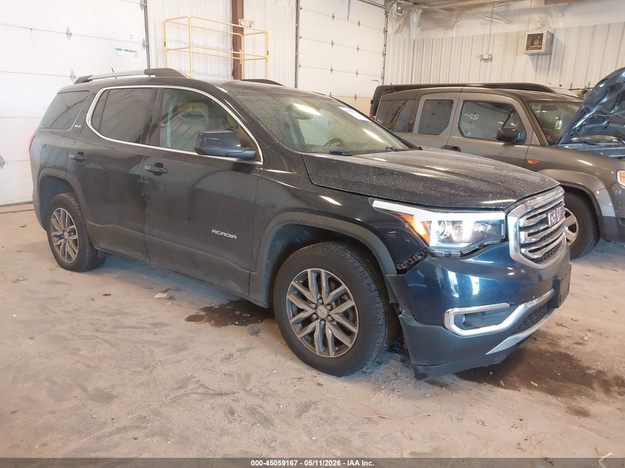 1GKKNSLS2HZ****** · 2017 GMC ACADIA SLE-2