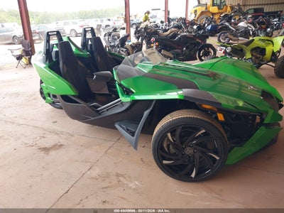 57XAAPFA6J8****** · 2018 POLARIS SLINGSHOT
