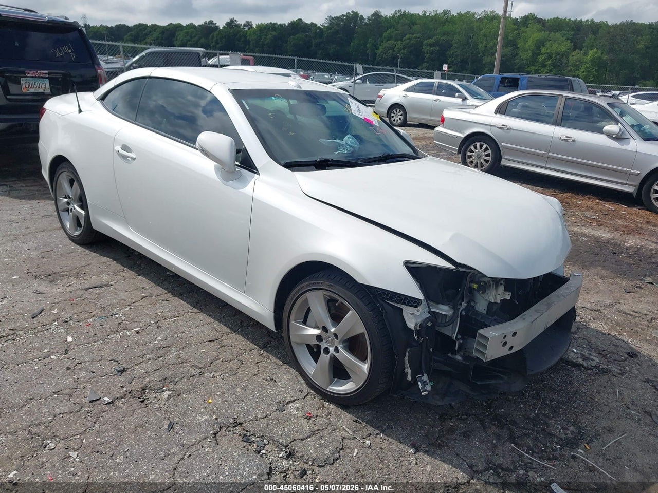 JTHFE2C29B2****** · 2011 LEXUS IS 350C