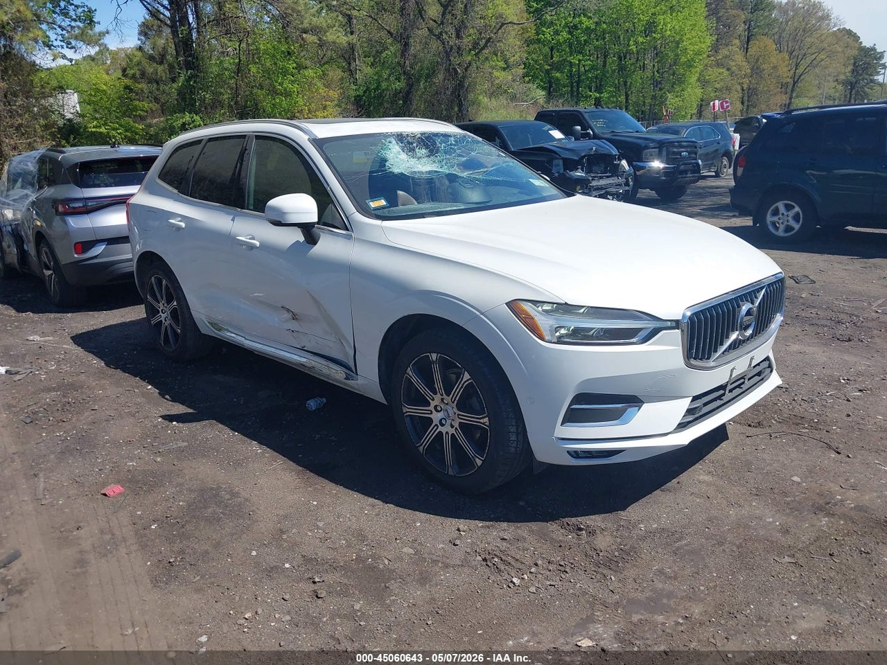 LYV102RL9JB****** · 2018 VOLVO XC60 T5 INSCRIPTION