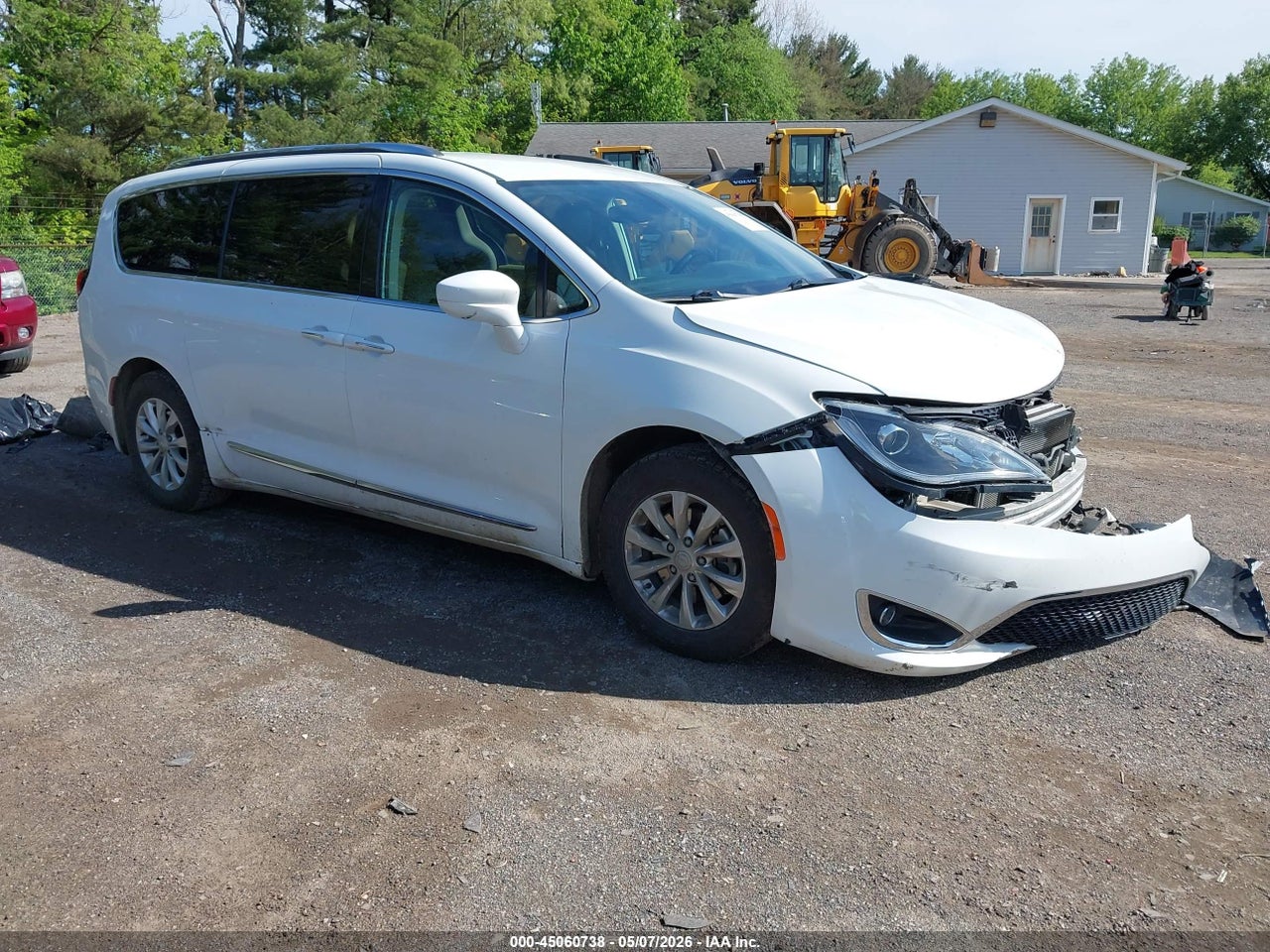2C4RC1BG8JR****** · 2018 CHRYSLER PACIFICA TOURING L