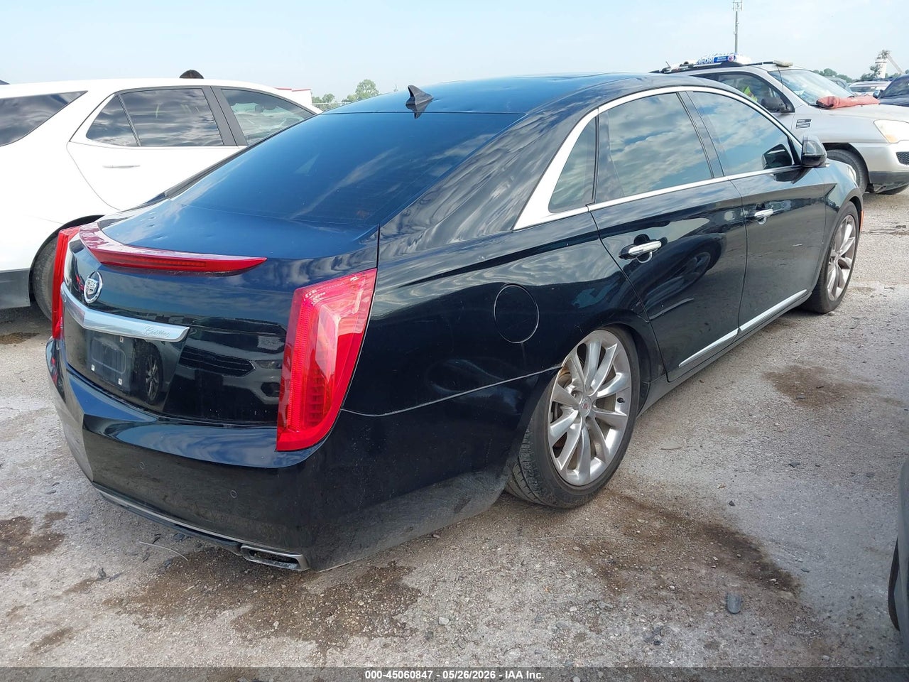 2013 CADILLAC XTS PREMIUM · 4/11