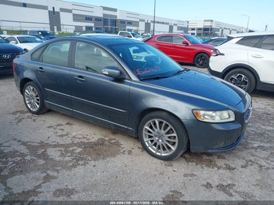 YV1390MS0A2****** · 2010 VOLVO S40 2.4I