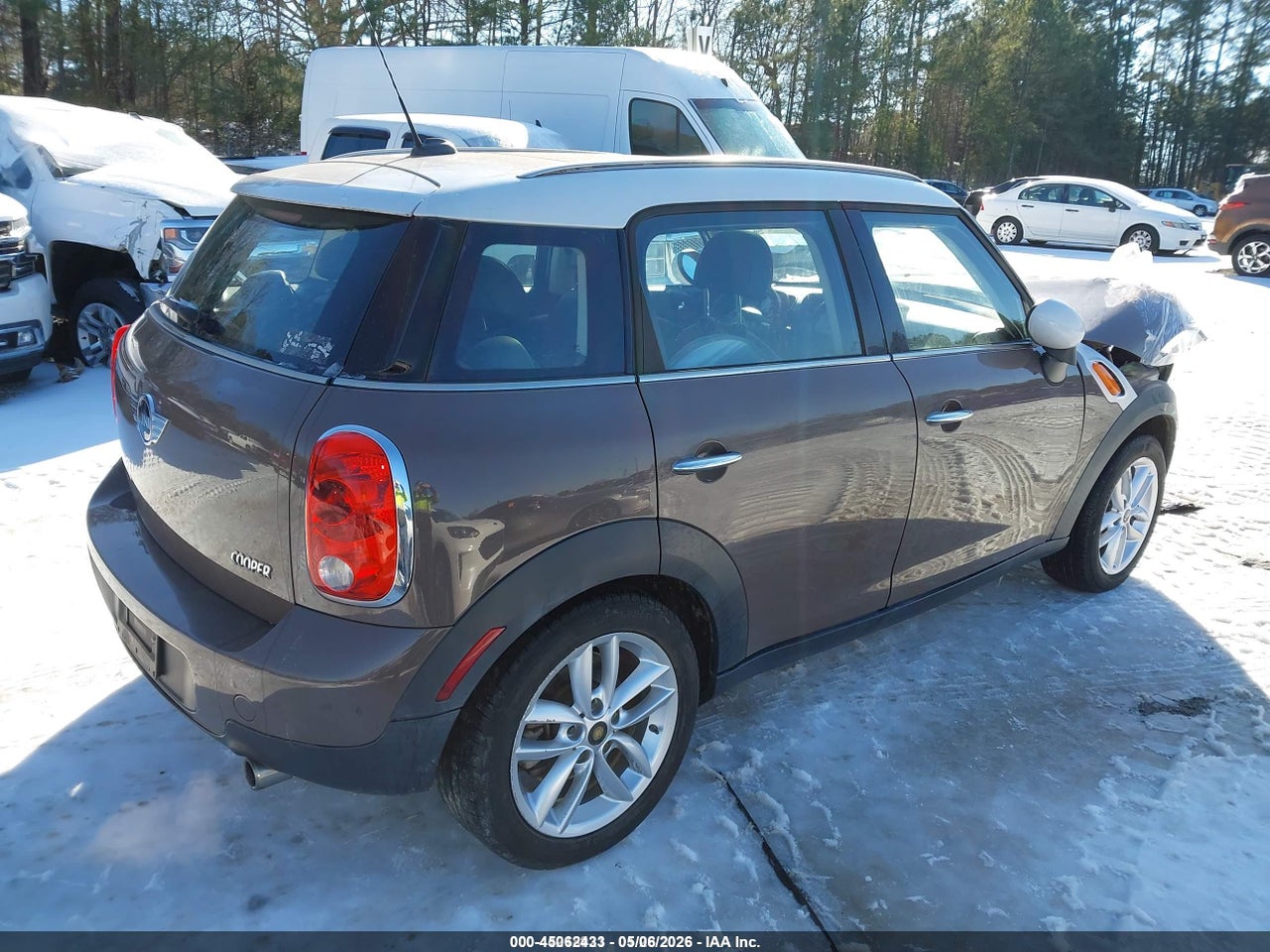 2012 MINI COOPER COUNTRYMAN · 4/11
