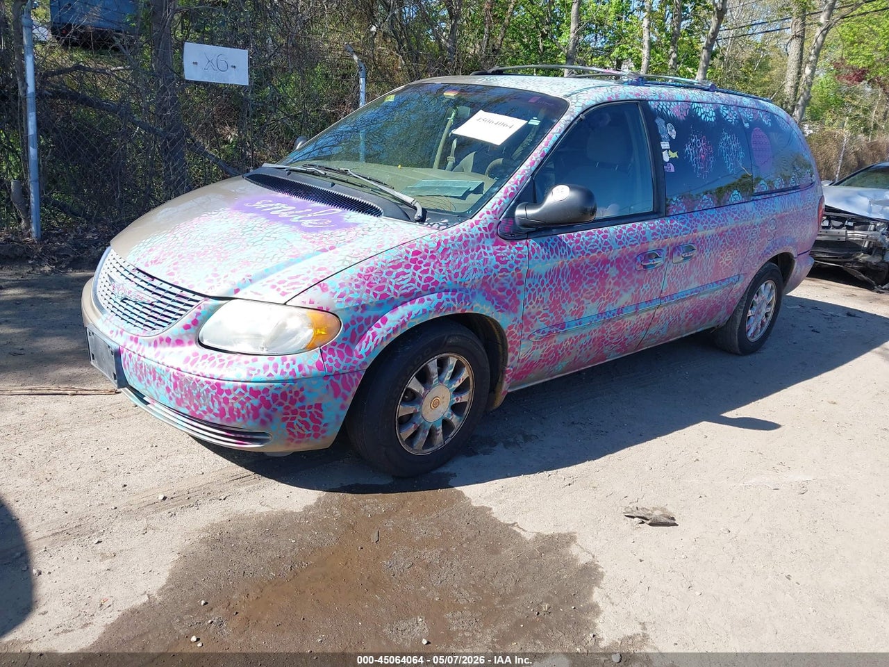2002 CHRYSLER TOWN &amp; COUNTRY LX · 2/11