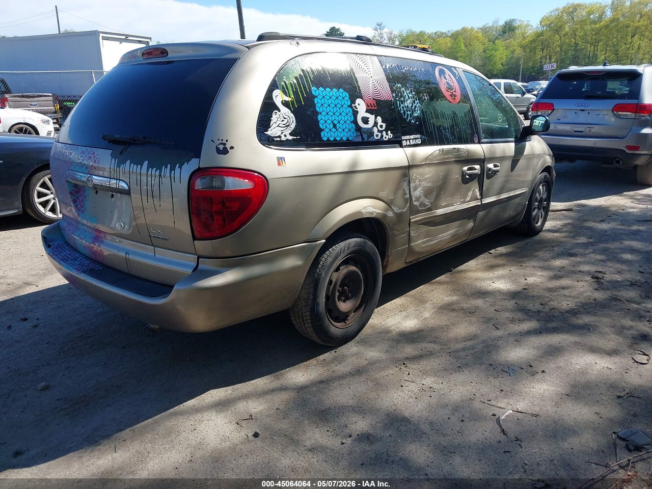 2002 CHRYSLER TOWN &amp; COUNTRY LX · 4/11