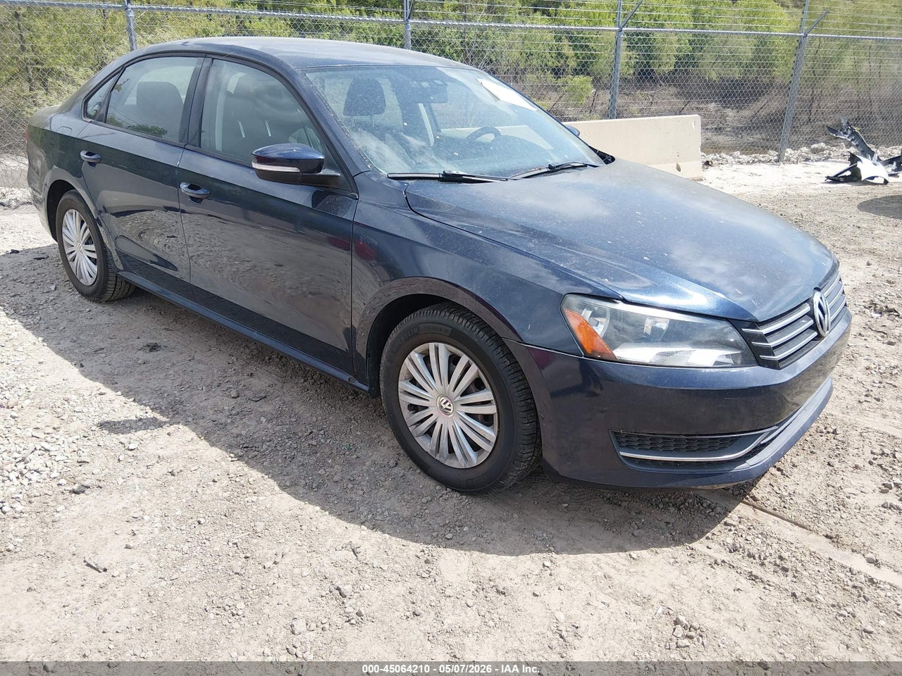 1VWAT7A36EC****** · 2014 VOLKSWAGEN PASSAT 1.8T S