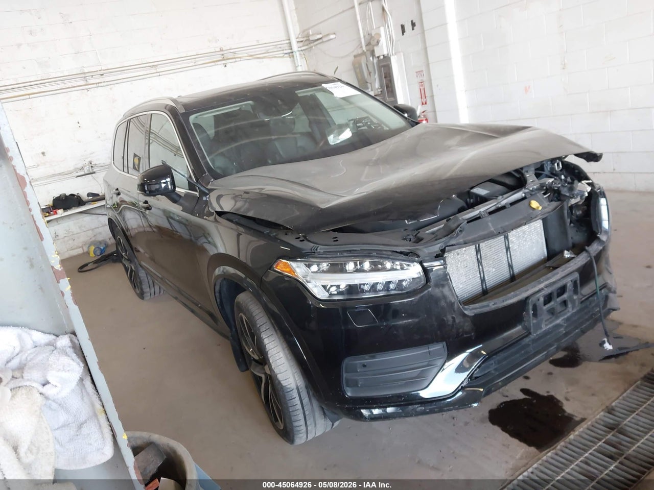 YV4A22PK6M1****** · 2021 VOLVO XC90 T6 MOMENTUM 7 PASSENGER