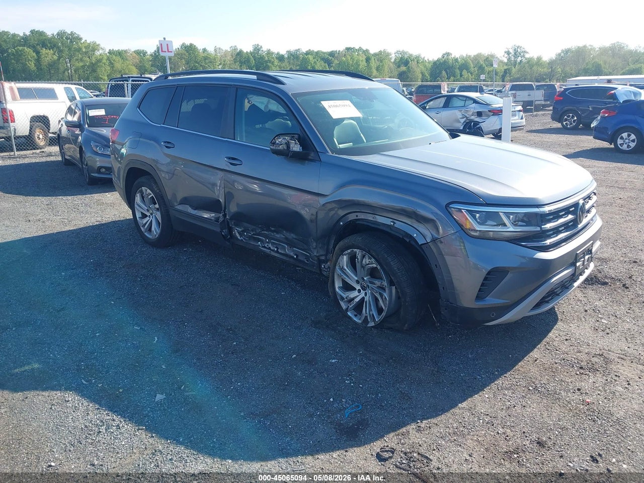 1V2HR2CA6NC****** · 2022 VOLKSWAGEN ATLAS 3.6L V6 SE W/TECHNOLOGY