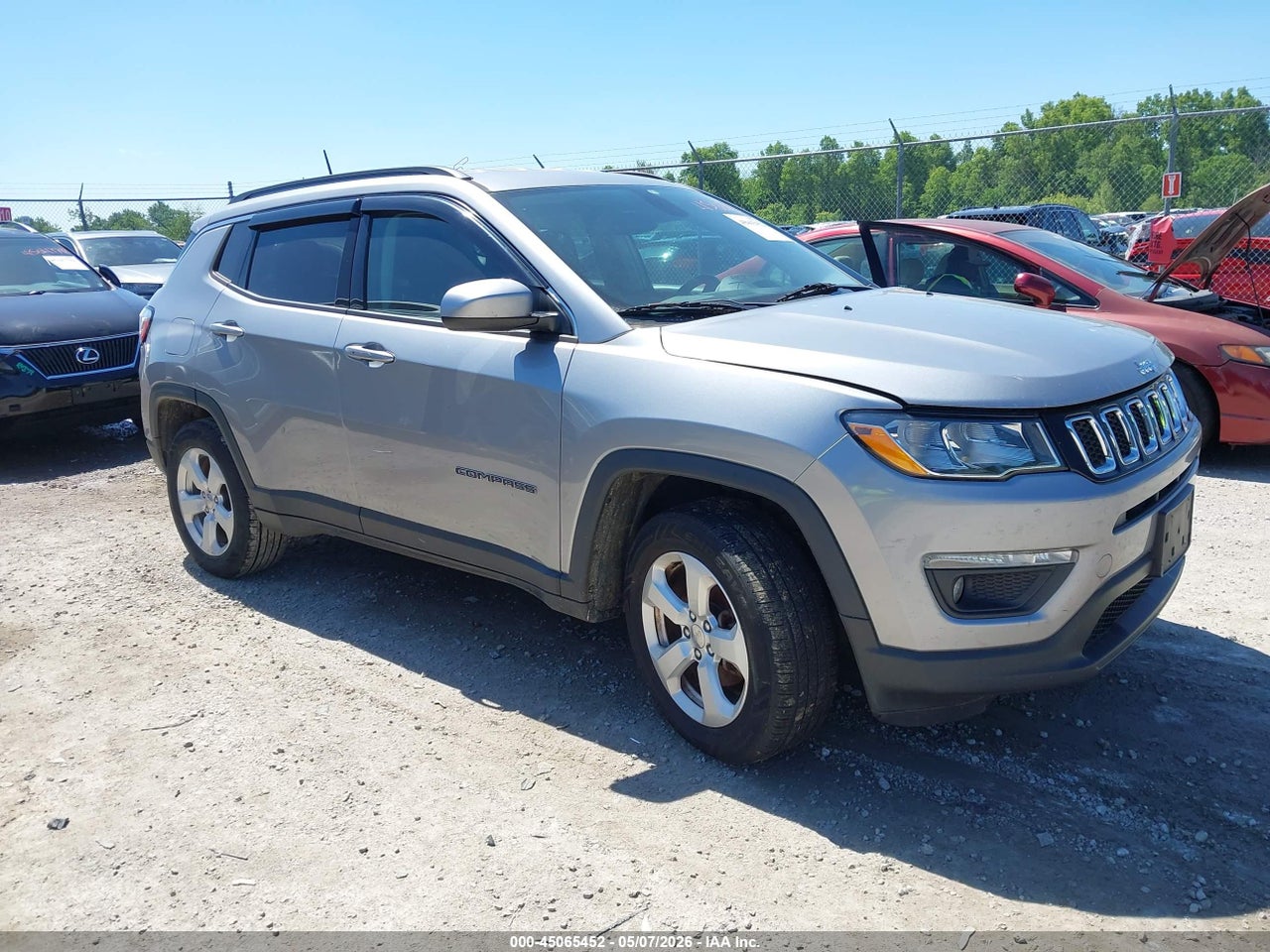3C4NJDBB5HT****** · 2017 JEEP NEW COMPASS LATITUDE 4X4