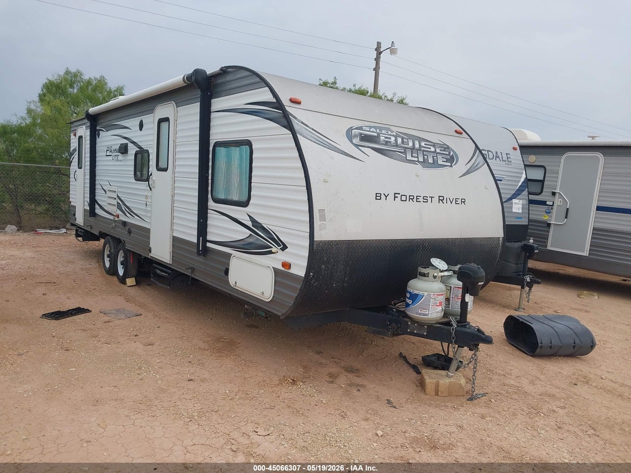 4X4TSMB24F7****** · 2015 FOREST RIVER SALEM CRUISE LITE