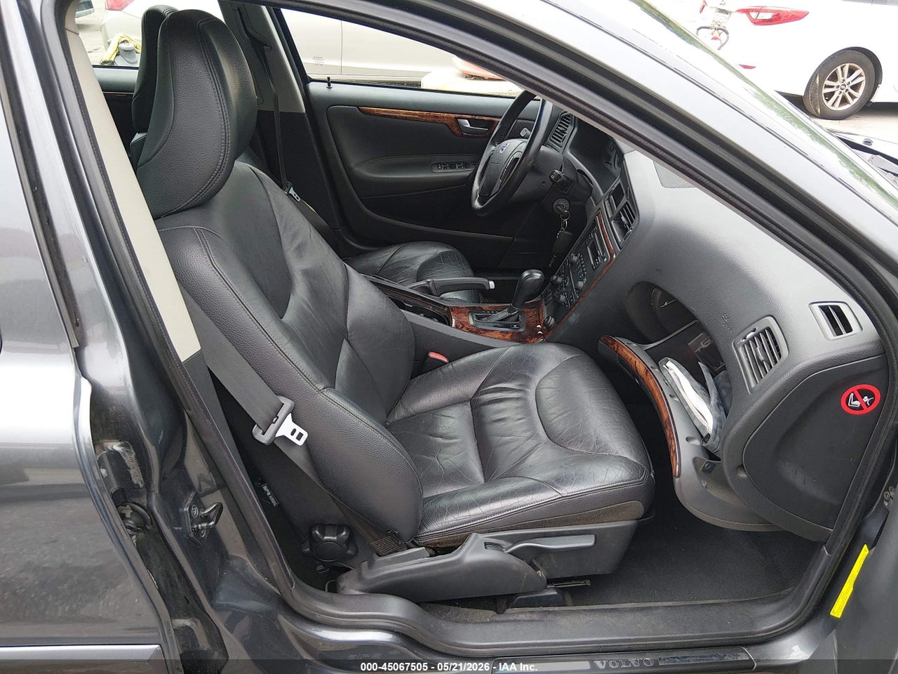 2006 VOLVO V70 2.4 · 5/11
