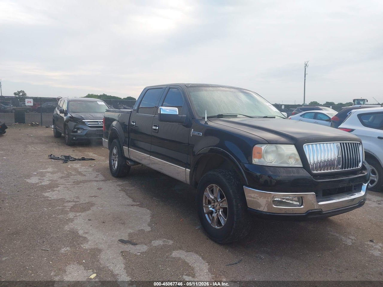 5LTPW18566F****** · 2006 LINCOLN MARK LT