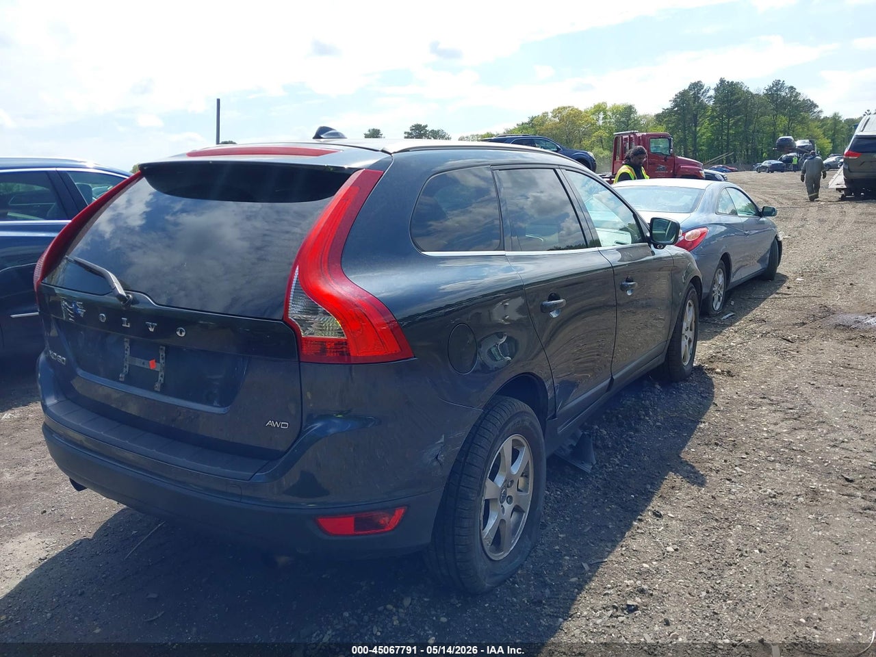 2011 VOLVO XC60 3.2 · 4/11