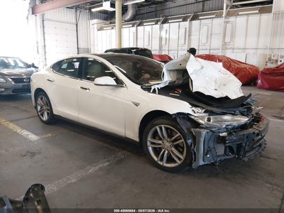 2014 TESLA MODEL S P85