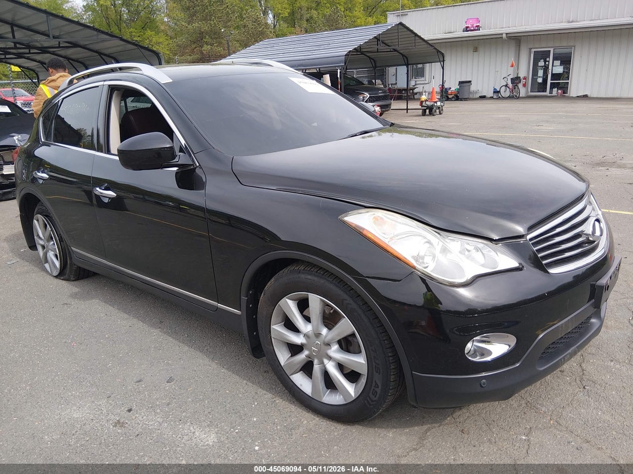 JN1AJ0HRXAM****** · 2010 INFINITI EX35 JOURNEY