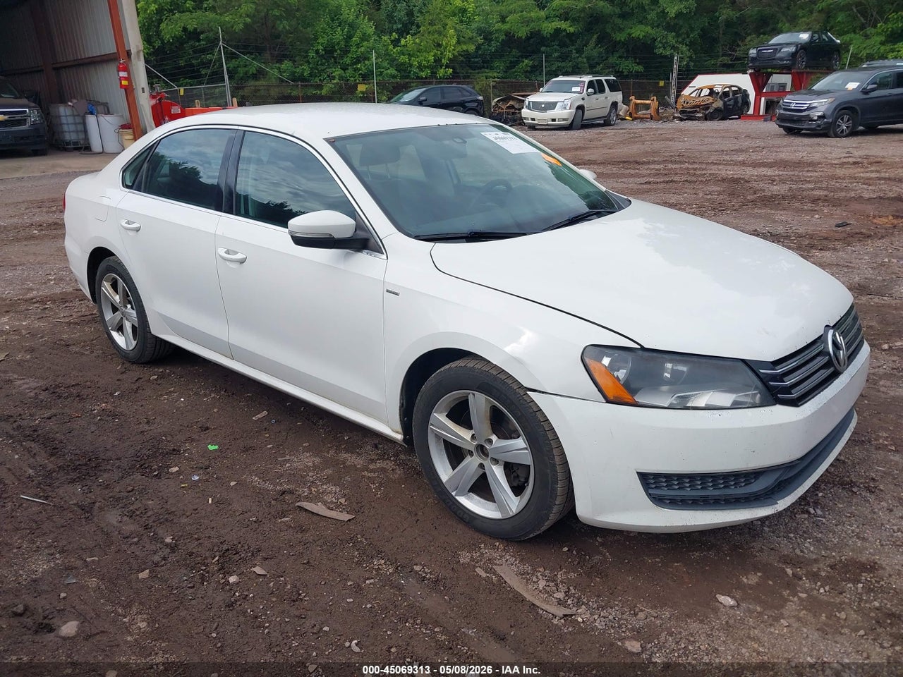 1VWAT7A39EC****** · 2014 VOLKSWAGEN PASSAT 1.8T WOLFSBURG EDITION