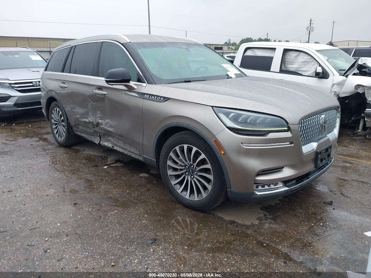 5LM5J7WC5LG****** · 2020 LINCOLN AVIATOR RESERVE