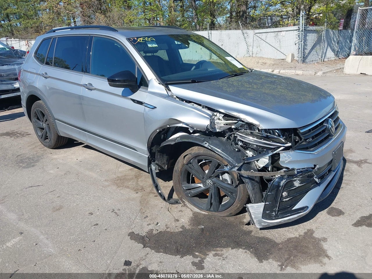 3VV8B7AX9RM****** · 2024 VOLKSWAGEN TIGUAN 2.0T SE R-LINE BLACK