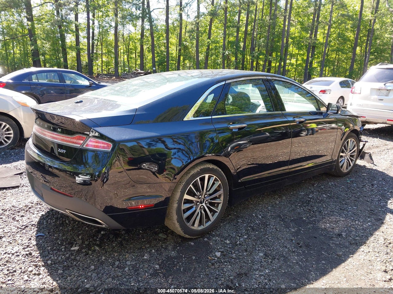 2017 LINCOLN MKZ SELECT · 4/11