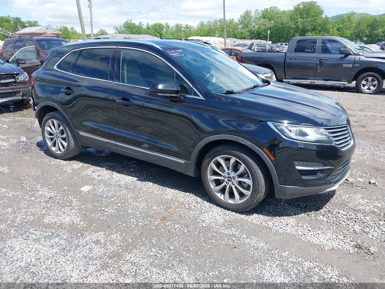 5LMCJ2C92HU****** · 2017 LINCOLN MKC SELECT
