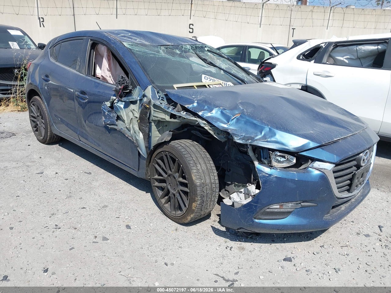 3MZBN1L75HM****** · 2017 MAZDA MAZDA3 TOURING