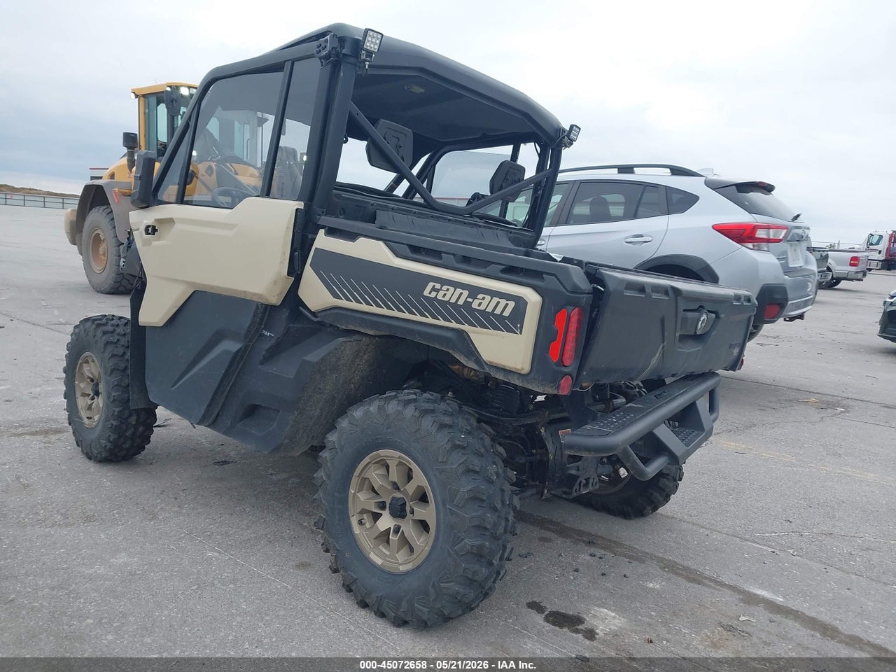 2025 CAN-AM DEFENDER LIMITED CAB HD10 · 3/11