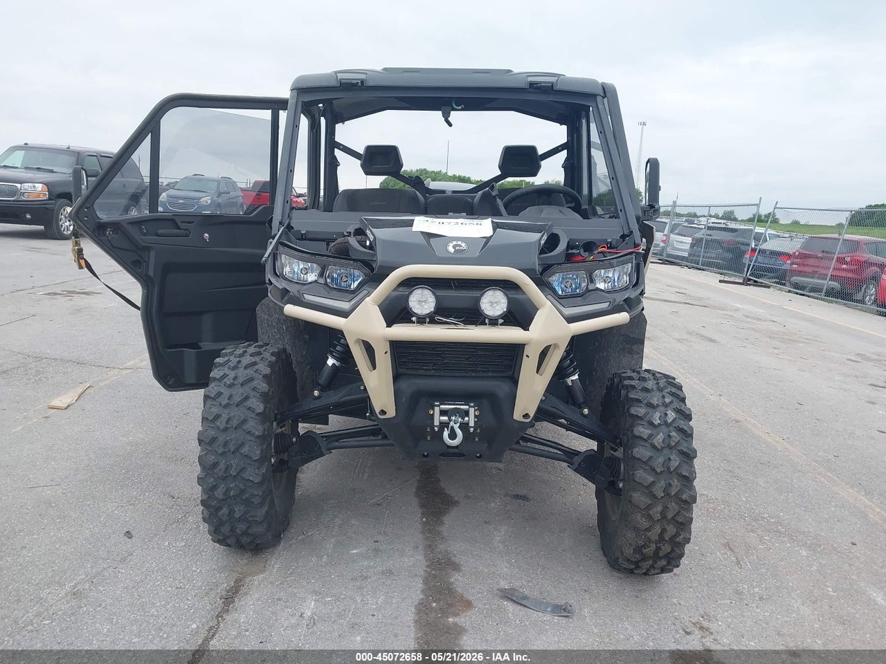 2025 CAN-AM DEFENDER LIMITED CAB HD10 · 5/11