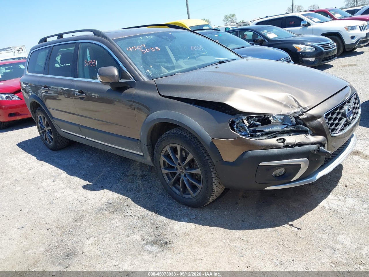 YV4902NKXF1****** · 2015 VOLVO XC70 T6